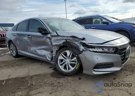 2019 Honda Accord Lx z USA, uszkodzony, nr VIN 1HGCV1F18KA068081